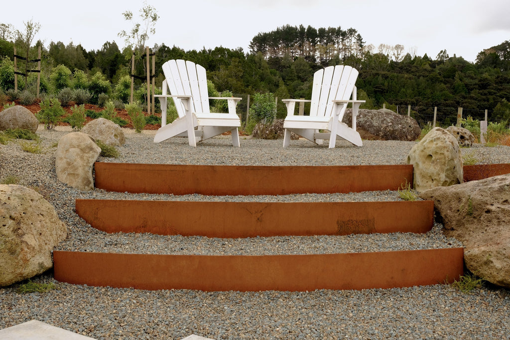 Landscape Design: Elevated Lifestyle Block Seating Area